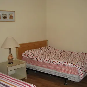 Guest house 525, Toronto